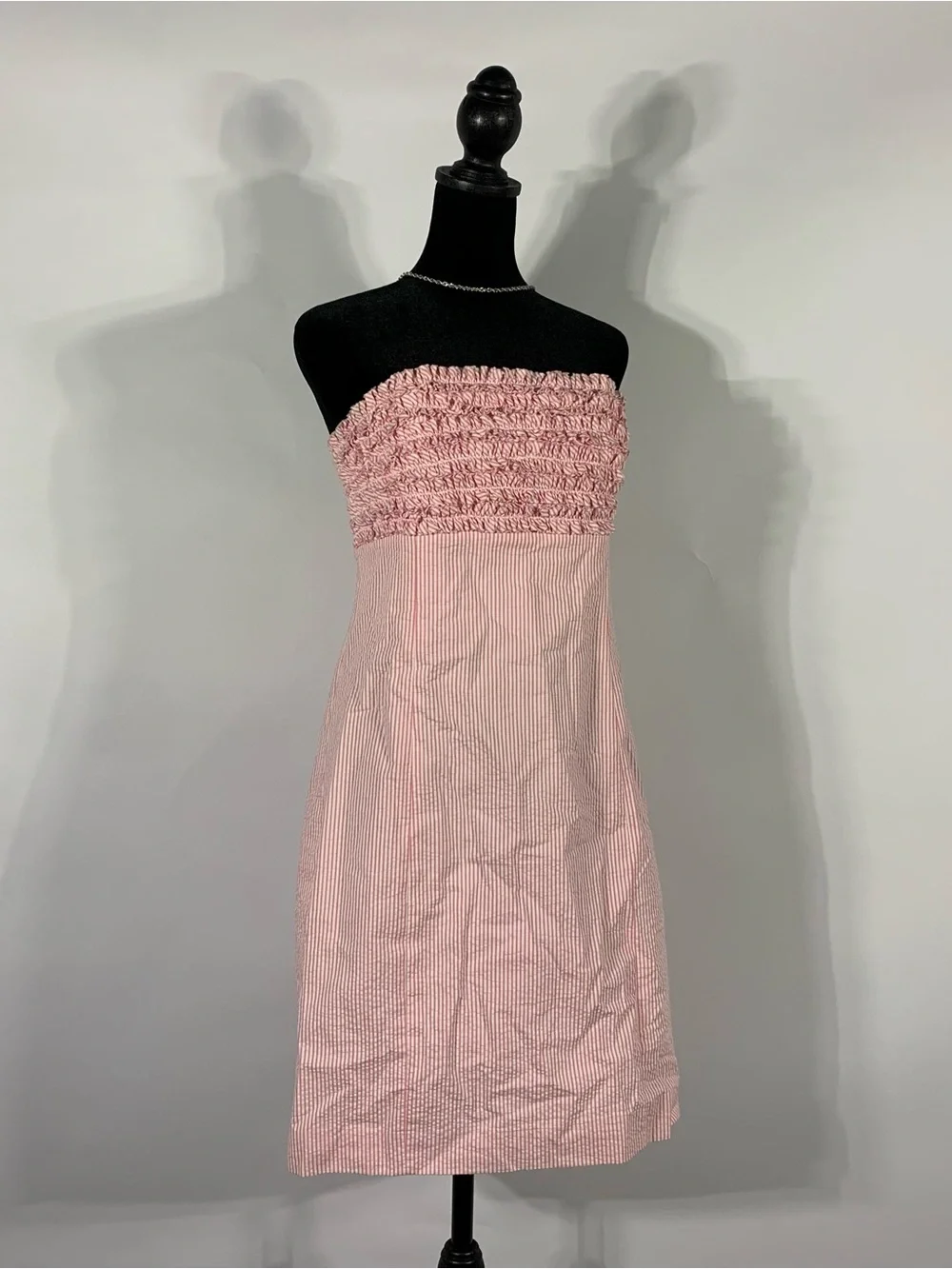 Lilly Pulitzer pink seersucker strapless dress 🎀 - Picture 3 of 7